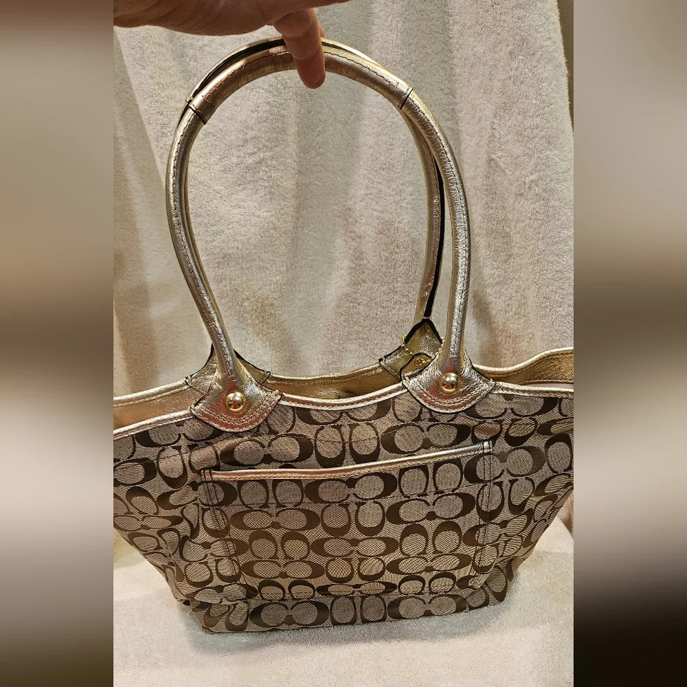 COACH SIGNATURE FLORAL TOTE PURSE - Picture 2 of 8